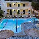 Kyra Panagia Hotel Kyra Panagia