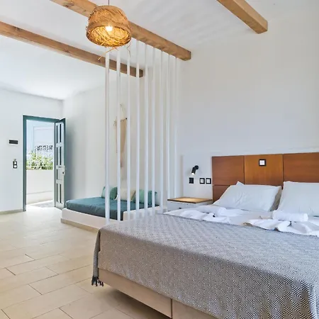 Kyra Panagia Hotel