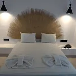 Lägenhetshotell Kyra Panagia Hotel