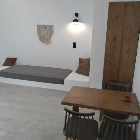شقة فندقية Kyra Panagia Hotel 3*