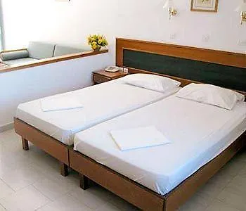 Kyra Panagia Hotel Kyra Panagia
