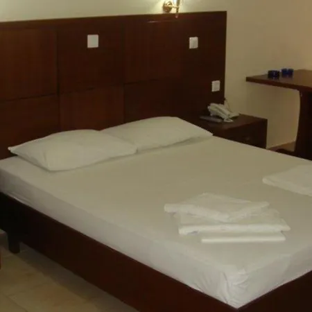 Kyra Panagia Hotel شقة فندقية Kyra Panagia