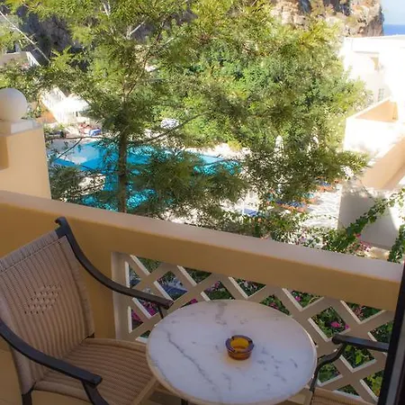 Kyra Panagia Hotel מלון דירות Kyra Panagia