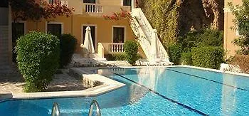 Kyra Panagia Hotel Aparthotel 3*