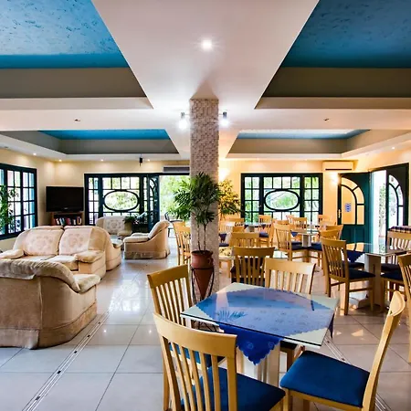 Kyra Panagia Hotel Κυρά Παναγιά