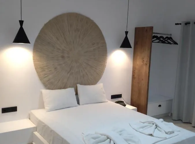 Kyra Panagia Hotel Aparthotel 3*