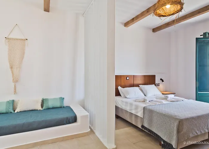 Kyra Panagia Hotel 3*