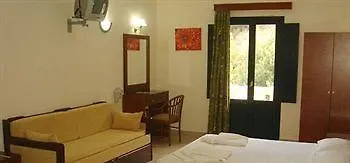 派拉戈斯岛公寓式酒店 3*