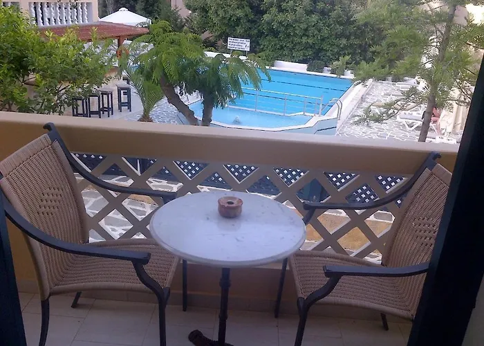 Kyra Panagia Hotel Aparthotel Kyra Panagia